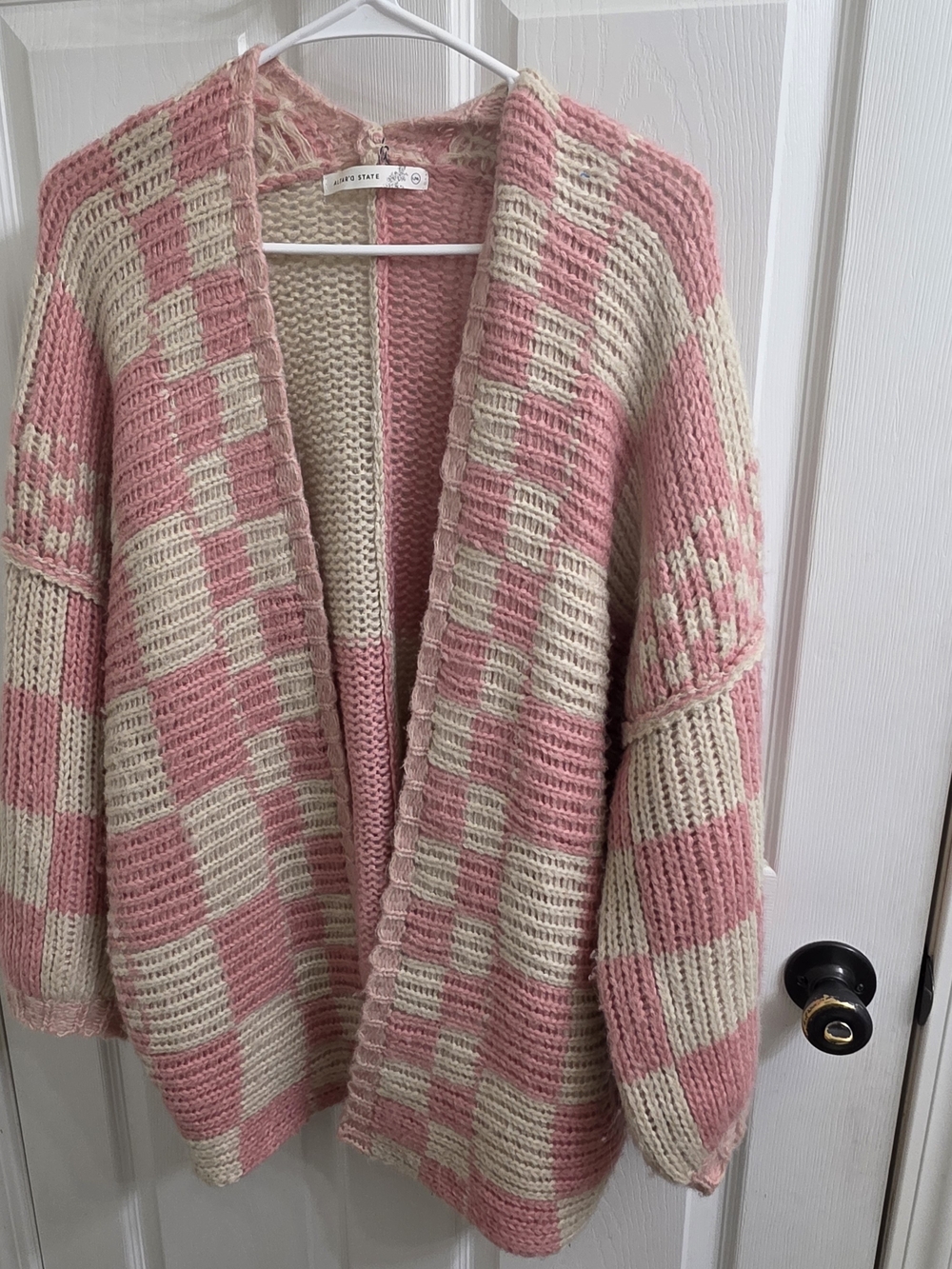 Altar'd State Pink and Cream Checkered Open-Front Cardigan